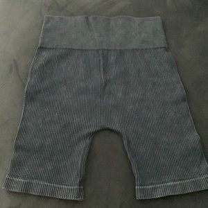 Ribbed Biker Shorts